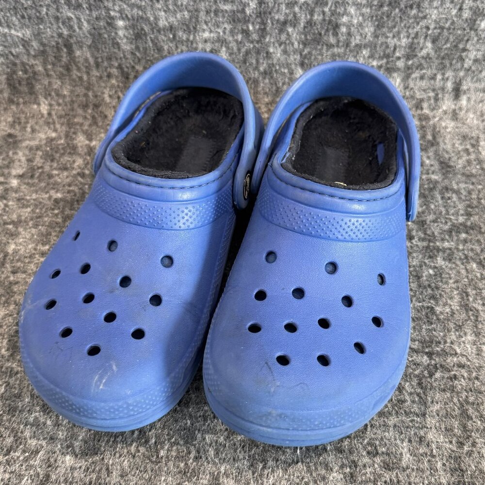 Youth Crocs Blue with Dark blue lining